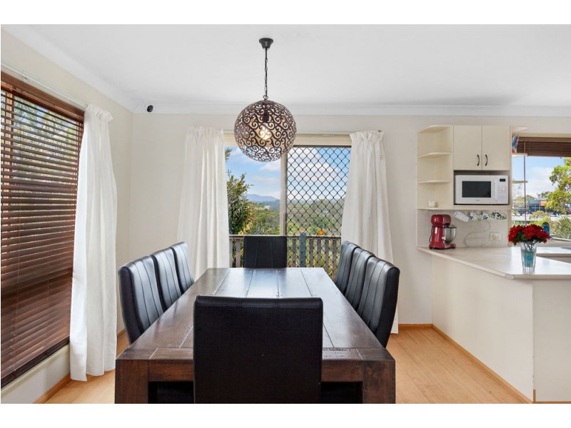 93 Overland Drive, Edens Landing QLD 4207