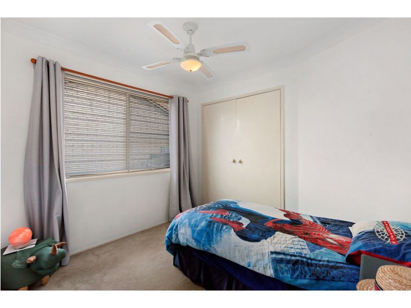 93 Overland Drive, Edens Landing QLD 4207