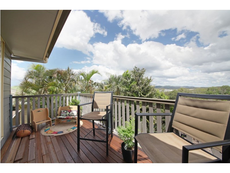 93 Overland Drive, Edens Landing QLD 4207