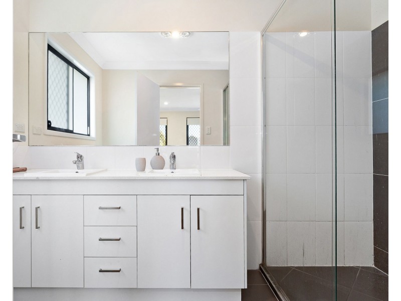 20 Darrau Ave, Yarrabilba QLD 4207