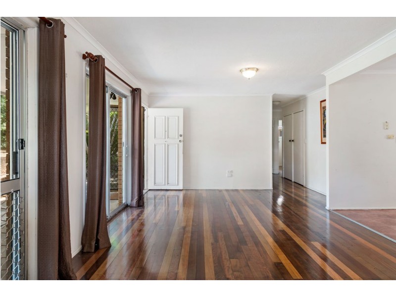 19 Laughlin Street, Kingston QLD 4114
