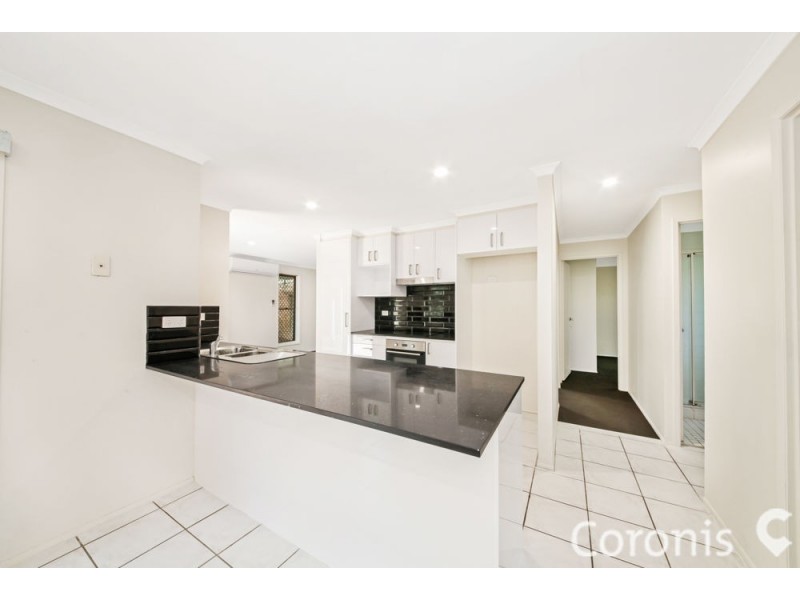 17 Universal Street, Oxenford QLD 4210