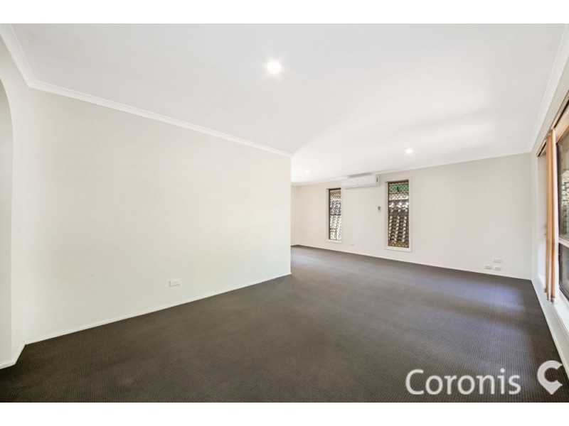 17 Universal Street, Oxenford QLD 4210