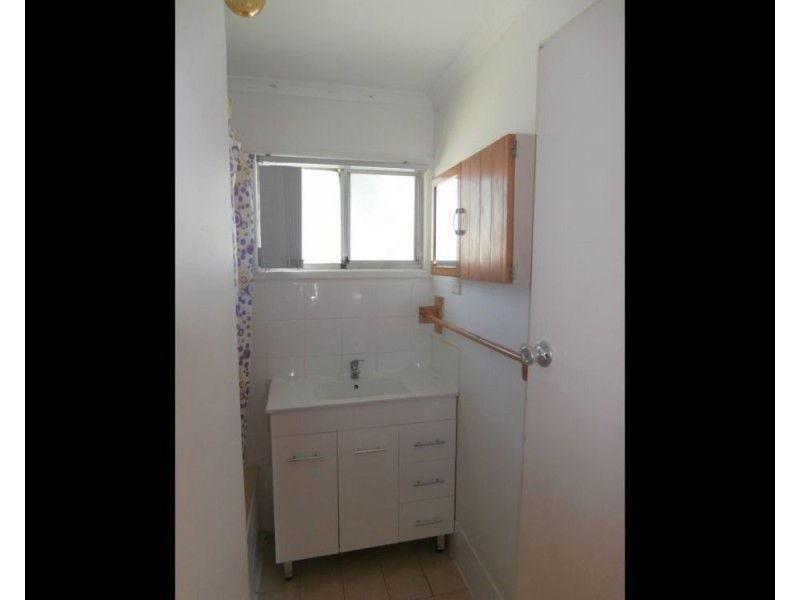 4 Briner Street, Kingston QLD 4114