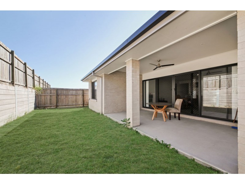 6 Mount Greville Way, Park Ridge QLD 4125