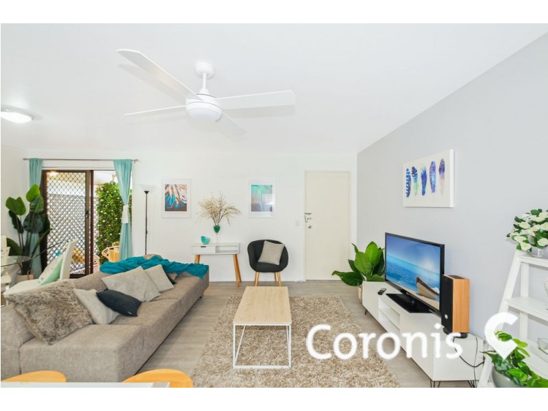 1/25 Imperial Parade, Labrador QLD 4215