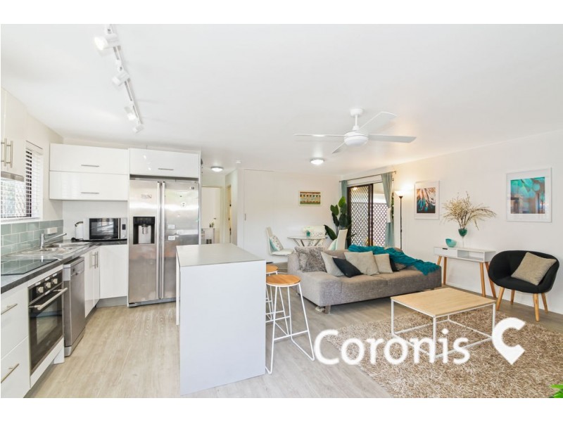 1/25 Imperial Parade, Labrador QLD 4215