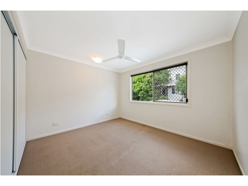 2/26-28 Laughlin St, Kingston QLD 4114