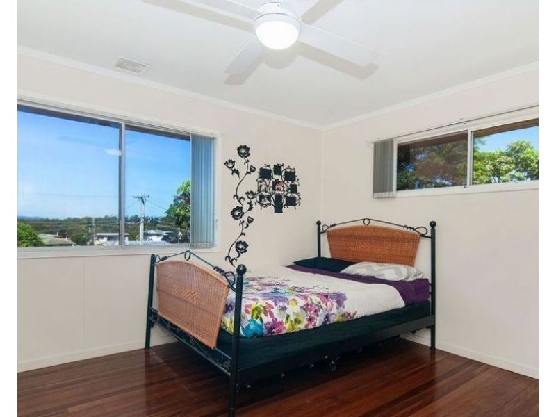 6 Perth St, Kingston QLD 4114