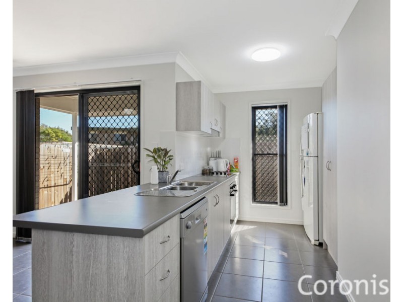 1/3 Sunrise Ct, Loganlea QLD 4131