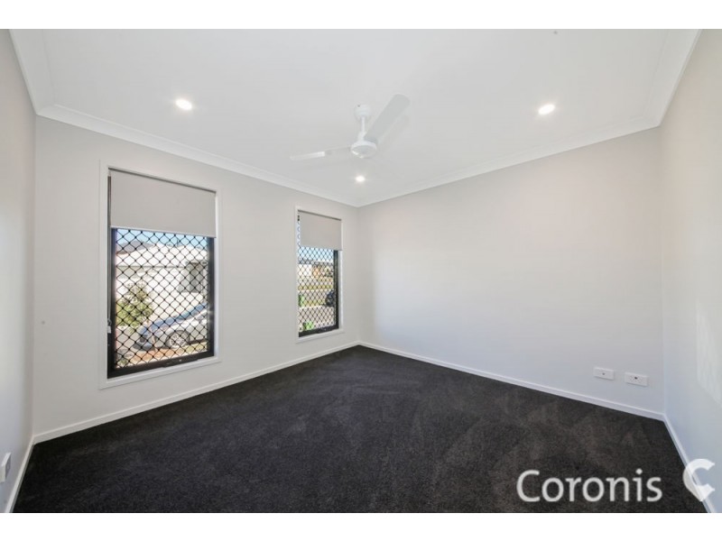 8 Cedarvale Street, South Ripley QLD 4306