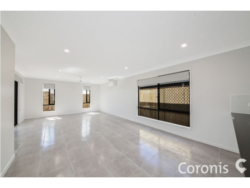 8 Cedarvale Street, South Ripley QLD 4306