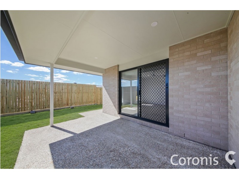 8 Cedarvale Street, South Ripley QLD 4306