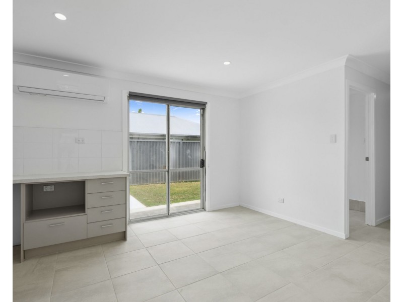 30 Anchusa St, Kingston QLD 4114