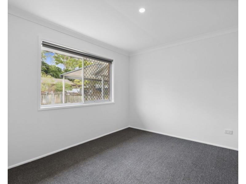 30 Anchusa St, Kingston QLD 4114