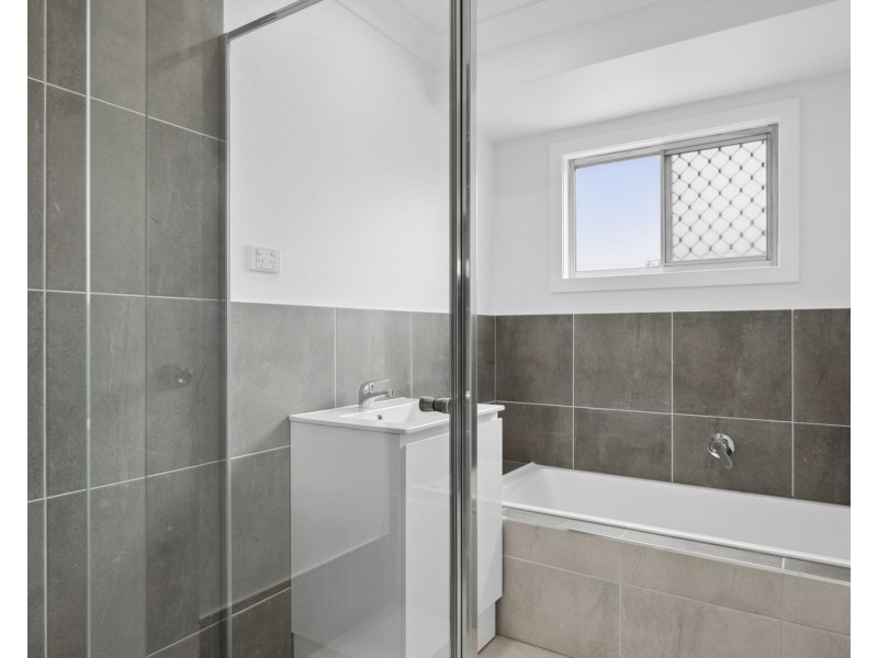 30 Anchusa St, Kingston QLD 4114