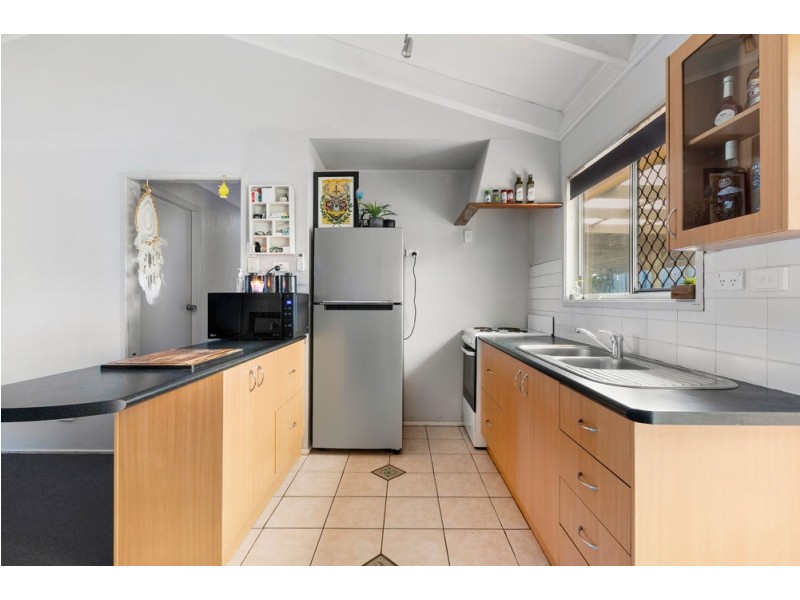 1 Hinchinbrook Avenue, Bethania QLD 4205