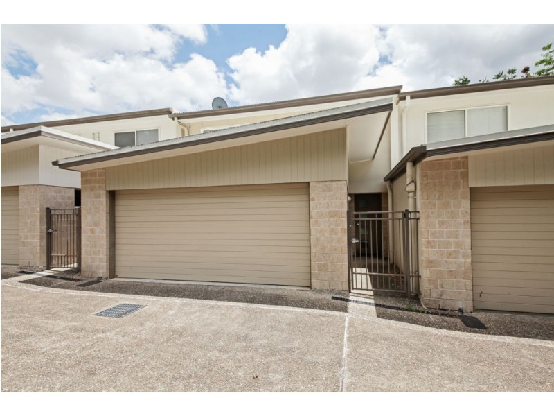 2/26-28 Laughlin Street, Kingston QLD 4114