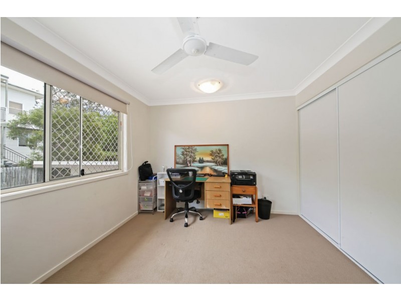 2/26-28 Laughlin Street, Kingston QLD 4114