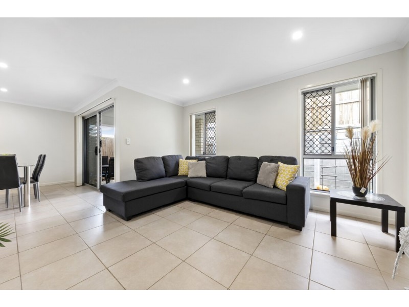 5 Mount Ballow Street, Park Ridge QLD 4125