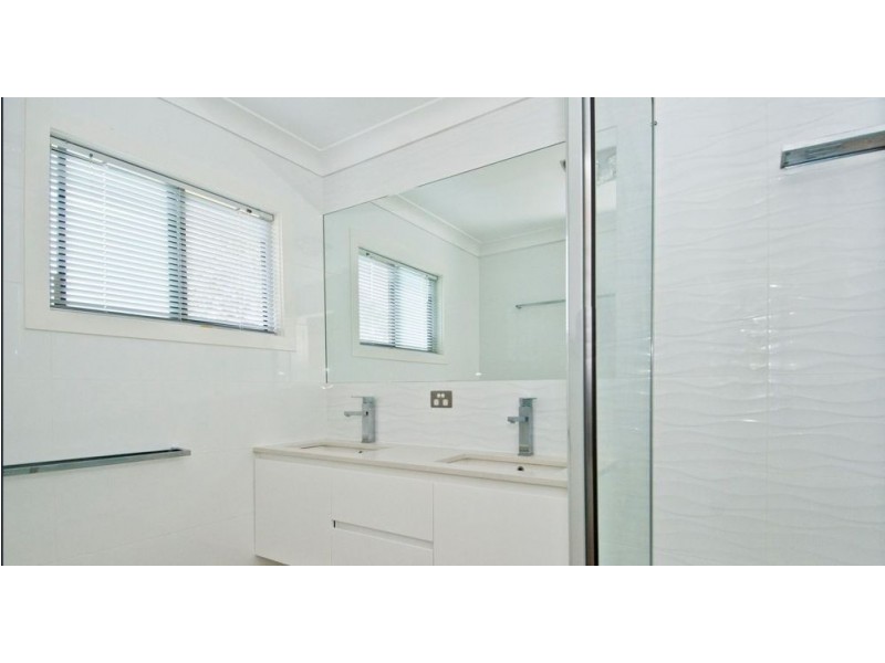 3 Batehaven St, Loganholme QLD 4129