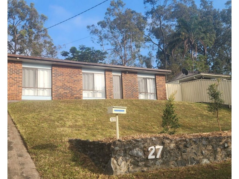 27 Polaris Ave, Kingston QLD 4114
