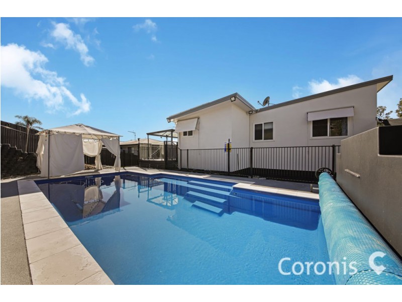 25 Elkins Street, Pacific Pines QLD 4211
