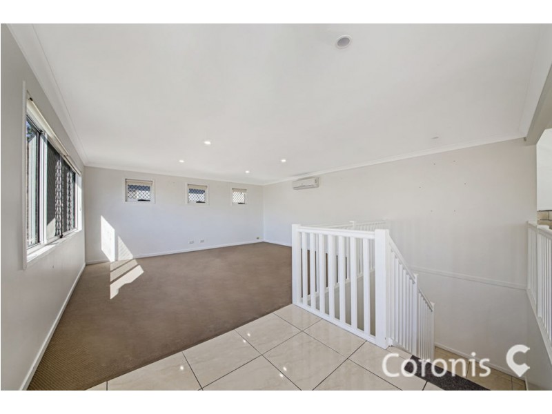25 Elkins Street, Pacific Pines QLD 4211