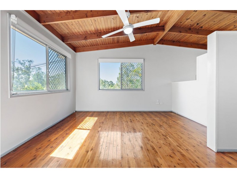 11 Tonya Court, Woodridge QLD 4114