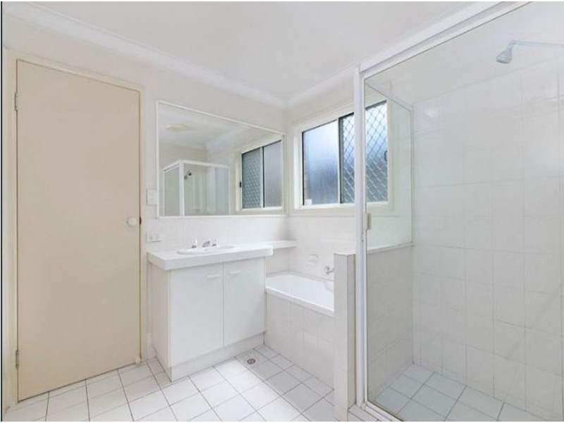 6 Mckenzie Pl, Forest Lake QLD 4078