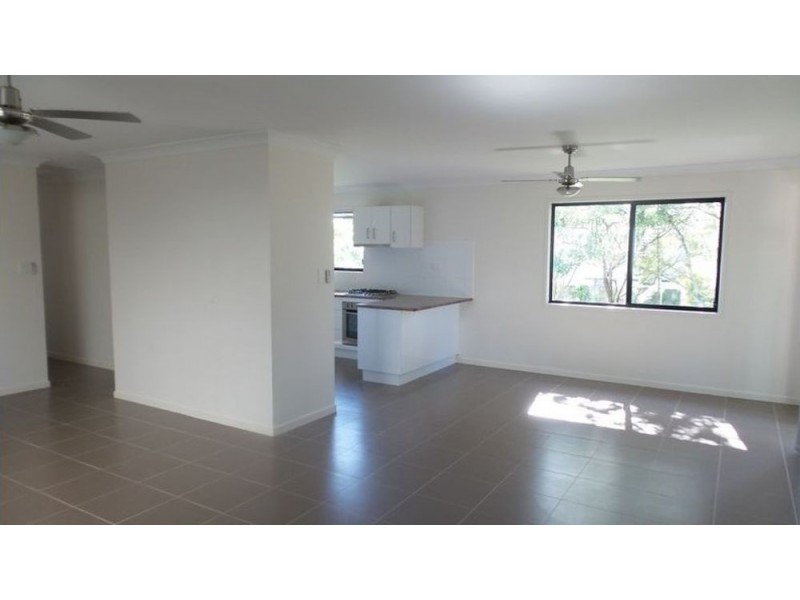 21B Marshall St, Kingston QLD 4114