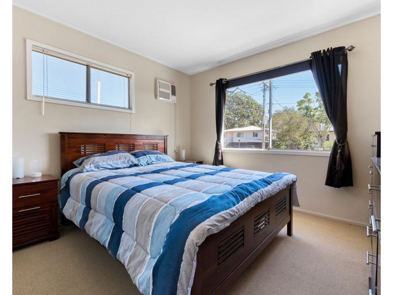27 Redford Street, Kingston QLD 4114
