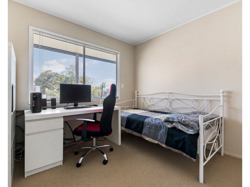 27 Redford Street, Kingston QLD 4114
