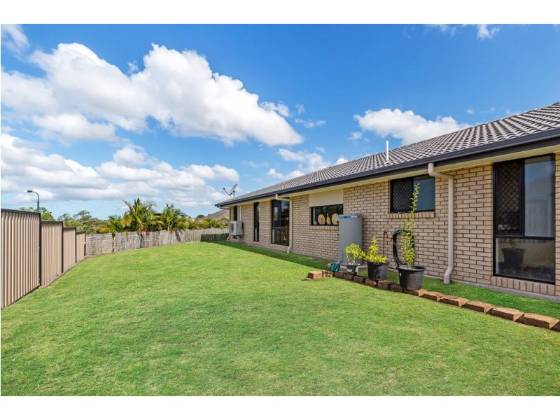 72 Marcus Drive, Regents Park QLD 4118