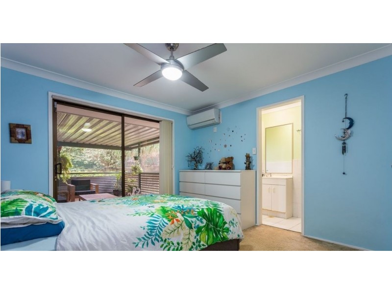 60 Kaiser Dr, Windaroo QLD 4207