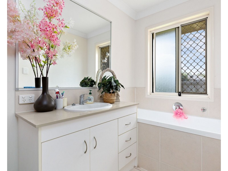 20 Zachary Street, Eagleby QLD 4207