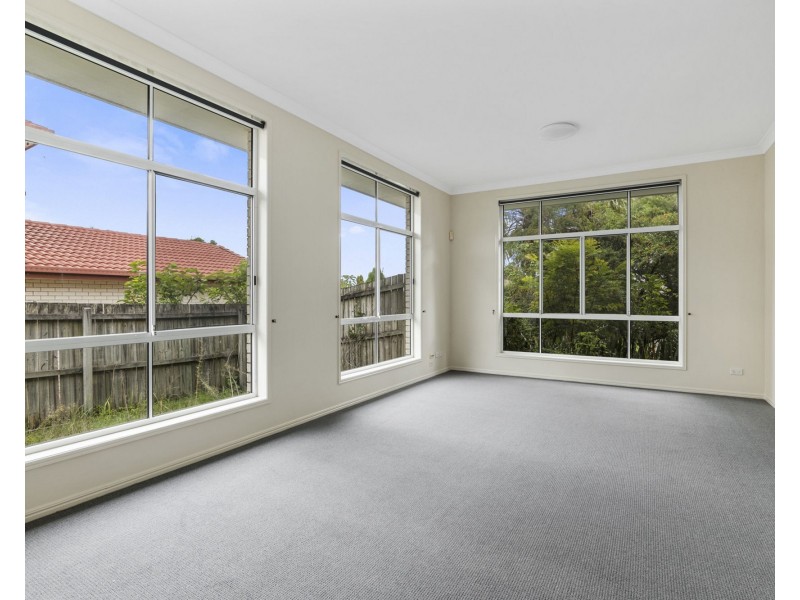 117 Lancaster Circt, Stretton QLD 4116