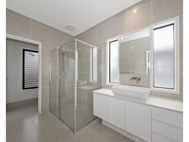 12 Parolin Pde, Rochedale QLD 4123