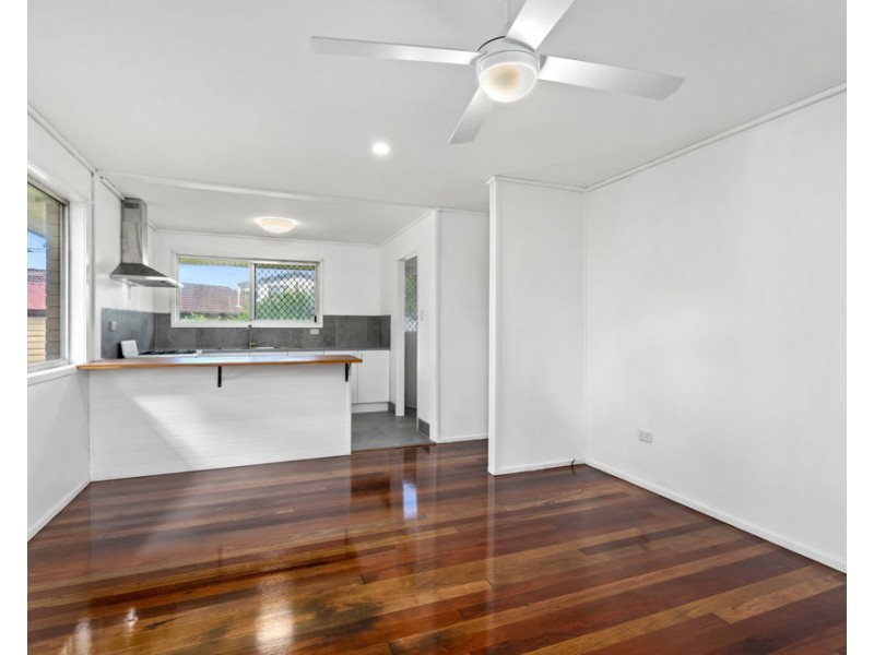 5 Saverin Rd, Eagleby QLD 4207