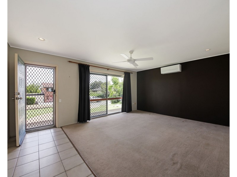 26 Lenore Crescent, Springwood QLD 4127
