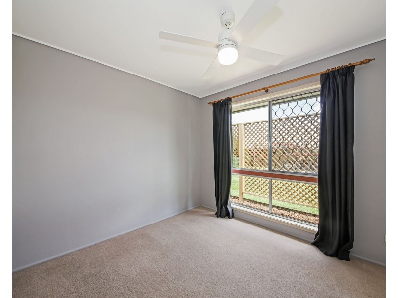 26 Lenore Crescent, Springwood QLD 4127
