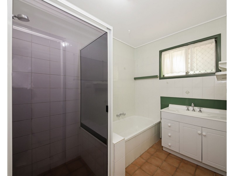 26 Lenore Crescent, Springwood QLD 4127