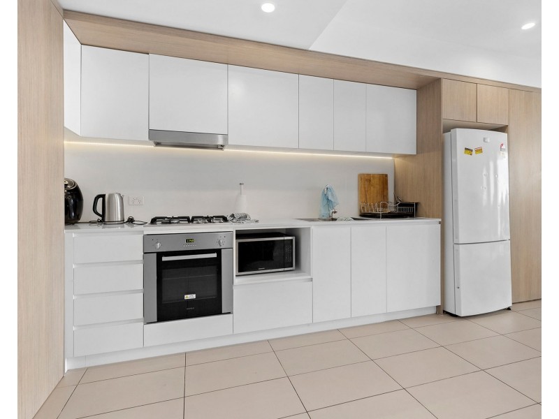 1089/123 Cavendish Road, Coorparoo QLD 4151