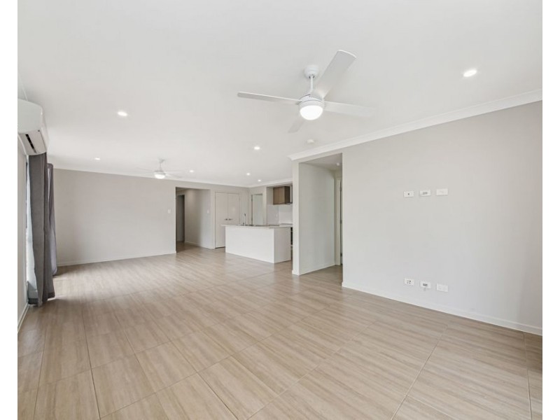 23 Irma Cct, Park Ridge QLD 4125