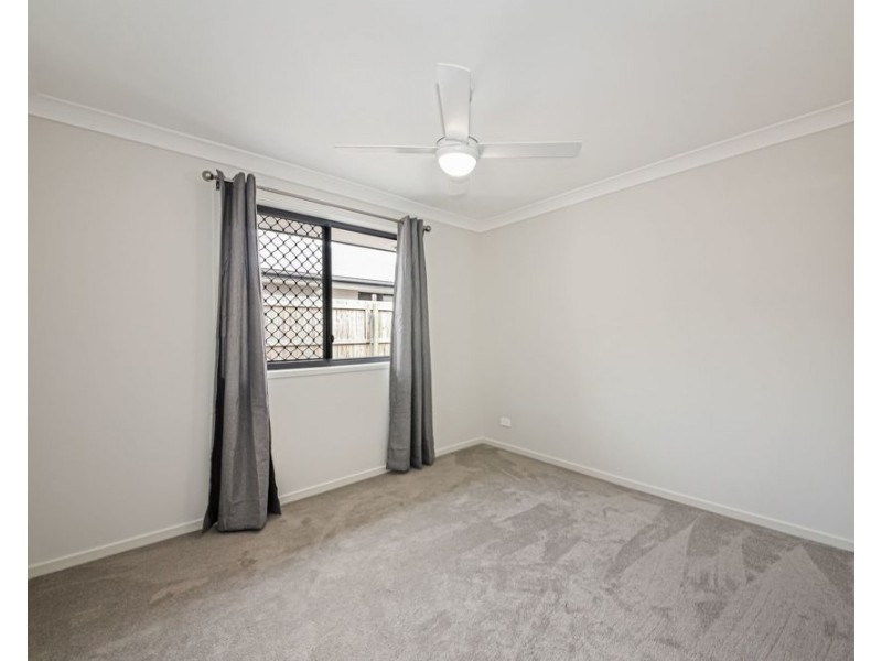 23 Irma Cct, Park Ridge QLD 4125