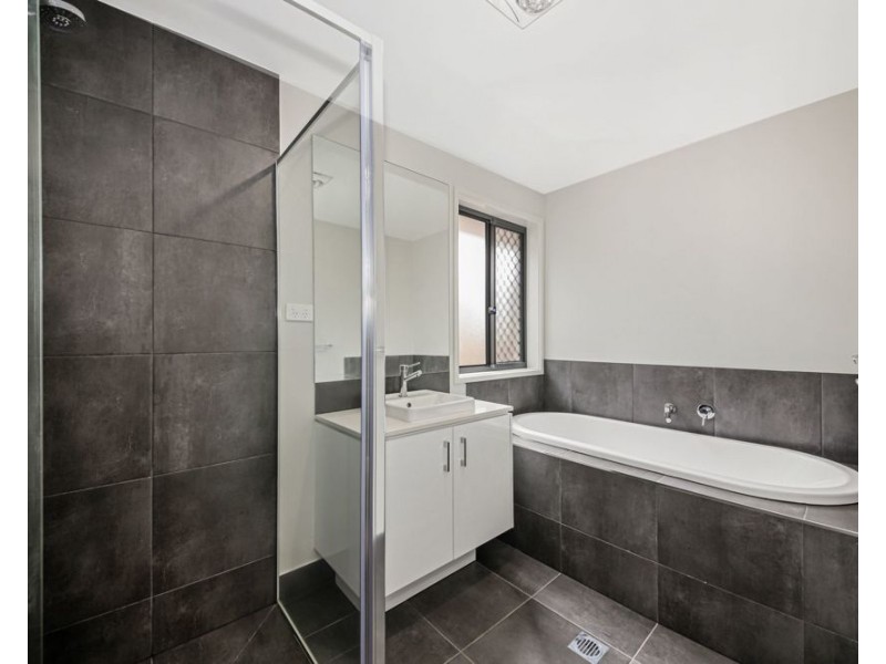 23 Irma Cct, Park Ridge QLD 4125