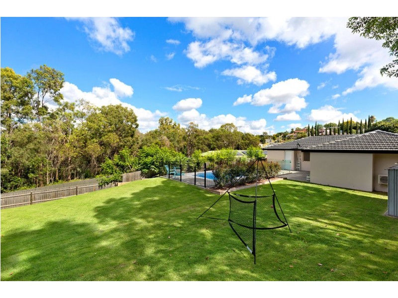 14 Kummara Road, Edens Landing QLD 4207