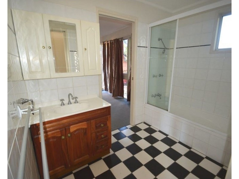 6 CASIUS STREET, Woodridge QLD 4114