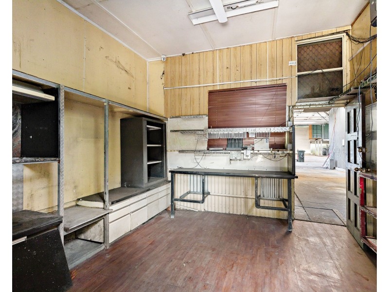 15 Marshall Road, Rocklea QLD 4106