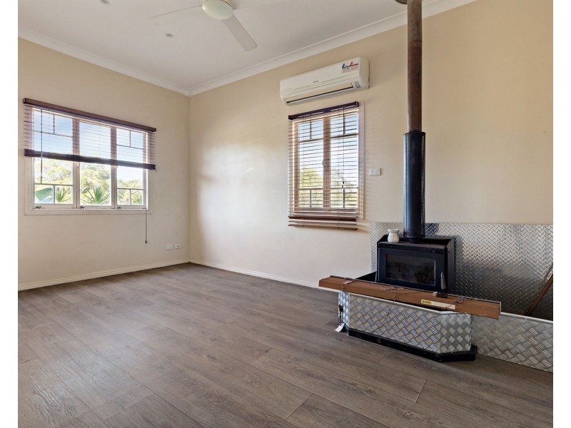 15 Marshall Road, Rocklea QLD 4106